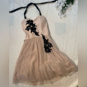 Like new! Delia’s floral flowy dress, size XS